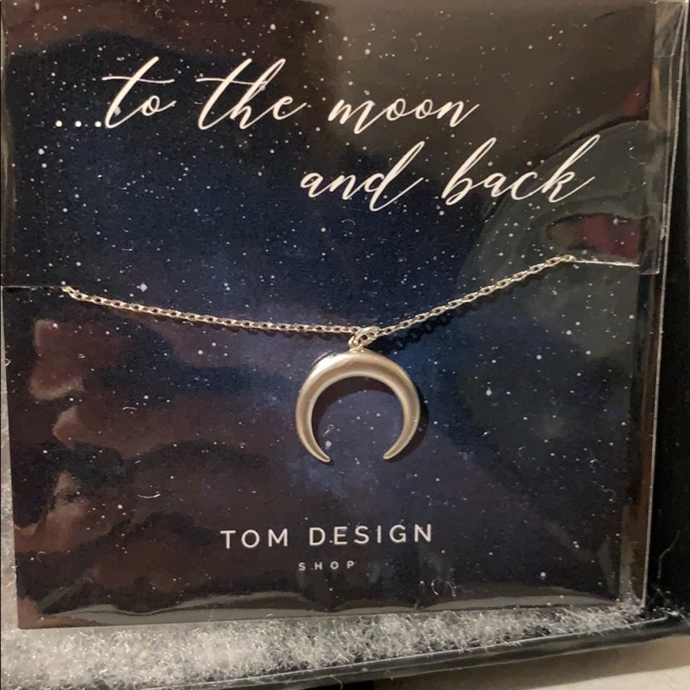 Silver crescent necklace
